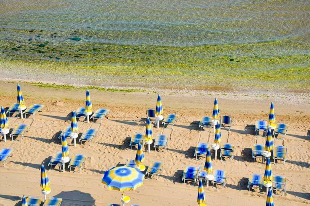 Hotel Marechiaro - Direttamente Sul Mare San Menaio Exterior photo